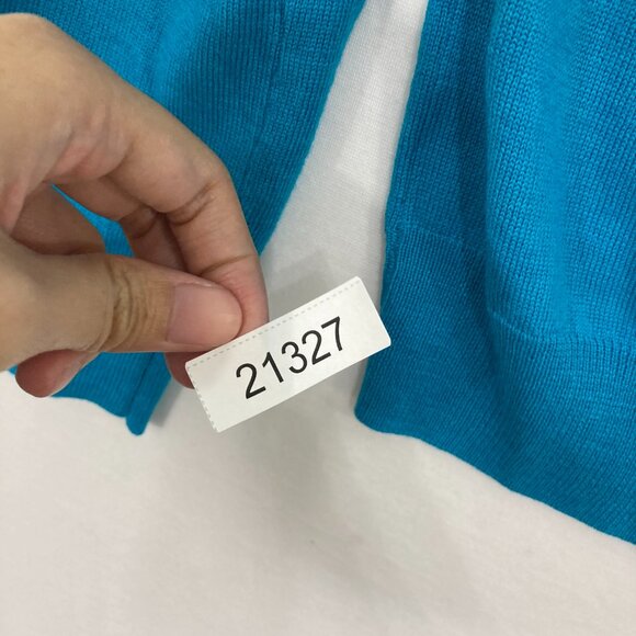 New Express size Small V Neck Merino Wool Pullover Sweater Quiet Luxury - Picture 9 of 9